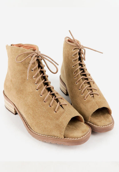 รองเท้าบูท แฟชั่นกันหนาว  - Lace Up Leather Ankle Boots รองเท้าบูท แฟชั่นกันหนาว  - Lace Up Leather Ankle Boots