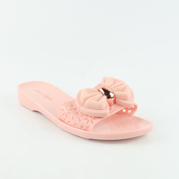 รองเท้าแตะแต่งดอกไม้ - Floral rubber sandals รองเท้าแตะแต่งดอกไม้ - Floral rubber sandals