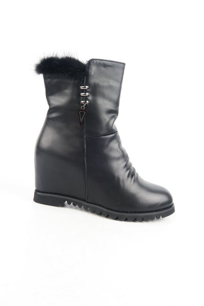 รองเท้าบูทหนัง แบบเสริมส้น รุ่น 1906 - Natalie Short Engineer Boot รองเท้าบูทหนัง แบบเสริมส้น รุ่น 1906 - Natalie Short Engineer Boot