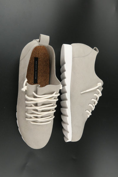 รองเท้าผ้าใบหนังแท้ สไตล์สปอร์ต - Minimalist Style Faux Leather Lace Up Canvas Shoes