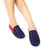 รองเท้าส้นแบนผ้าแคนวาส BX2023 - Embroidered Heart Shape Sneaker Shoes
