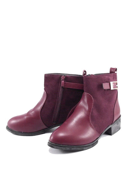 รองเท้าบูทหนังแต่งเข็มขัด - Buckle Flat Ankle Boots